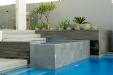 pool-spa-city-beach