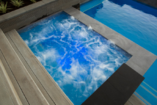 pool-spa-city-beach